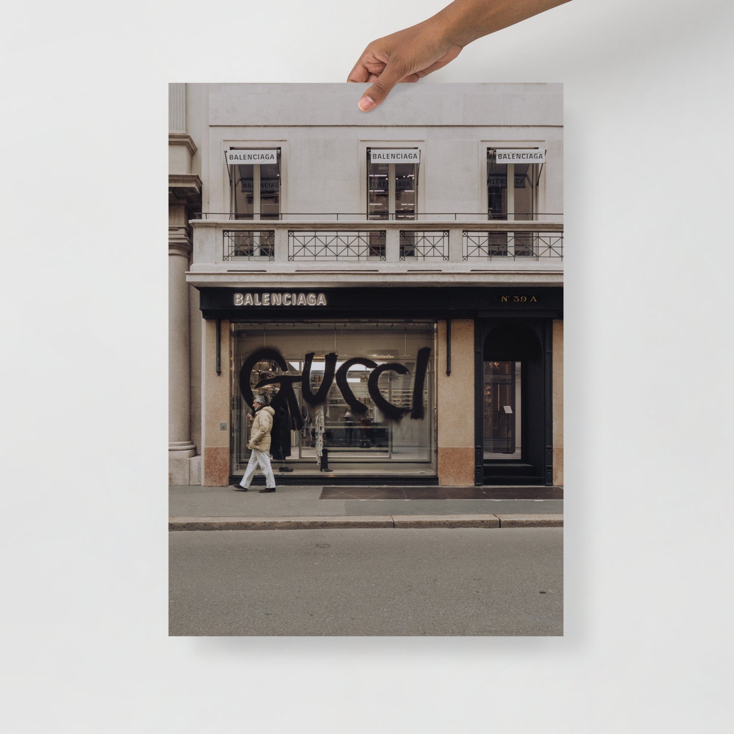 Balenciaga x Gucci Shop Mailand Straßenfotografie Farbe I